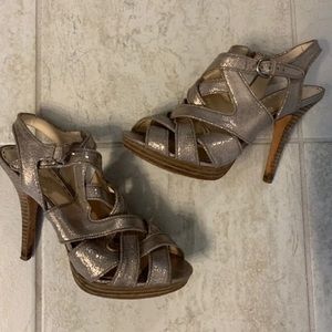 Coach champagne alba crackled metallic shoe 7.5